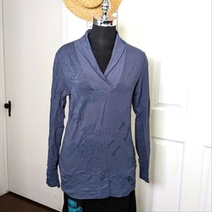 Grey Smoking Lily shirt